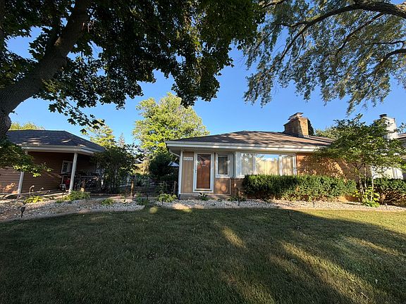 2nd image of 37235 N Hillside Dr