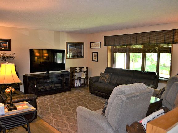 4th image of 1523 Beechwood Dr
