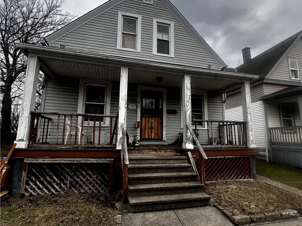 1059 E 76th St, Cleveland, OH 44103