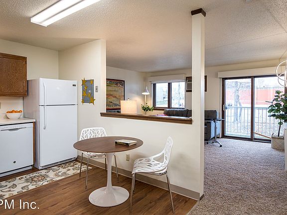 5th image of 229 S 5th St #19