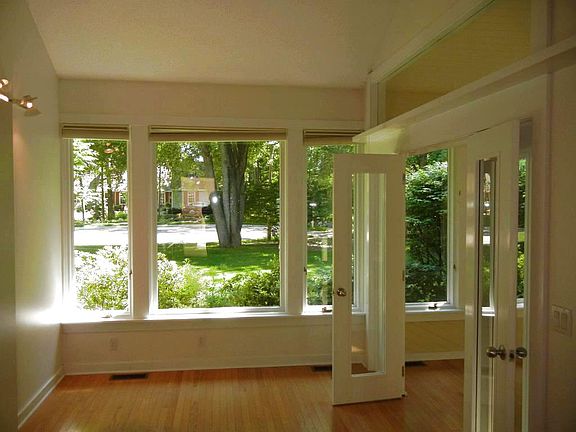 5th image of 4808 Moorland Ct