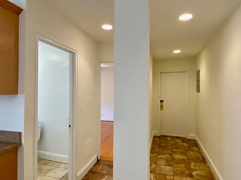 1322 Commonwealth Ave #3D — Photo 34