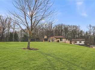 537 Freeport Rd, Freeport, PA 16229