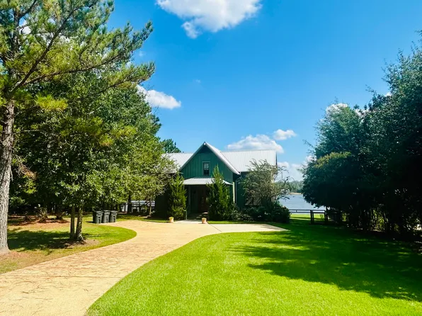 37 Lureline Line, Lumberton, MS 39455