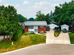 26 Baker Ct, Grand Valley, ON L9W5L6