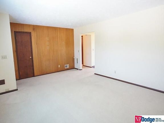 4th image of 2226 S 43rd St