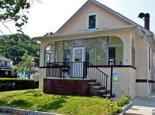 13 E Terrace Ave, Rochelle Park, NJ 07662