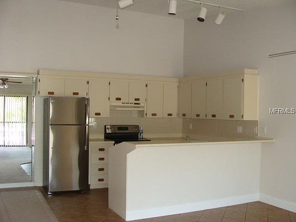 5th image of 3345 Crystal Ct E APT E