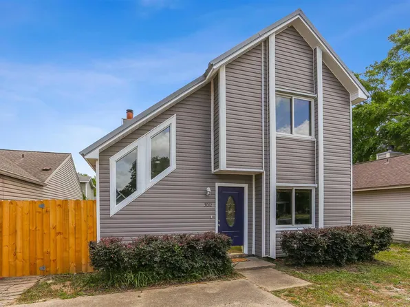 3012 Cedarwood Village Ln, Pensacola, FL 32514