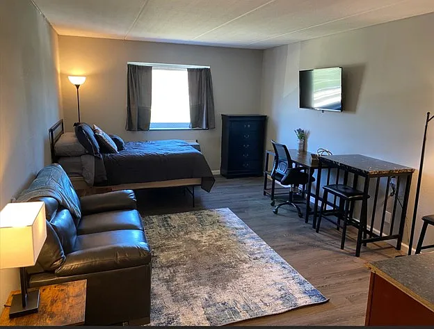 73 Front St #217