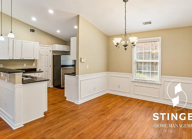 1822 Drayton Dr — Photo 8
