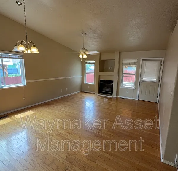 767 Descendant Dr — Photo 3
