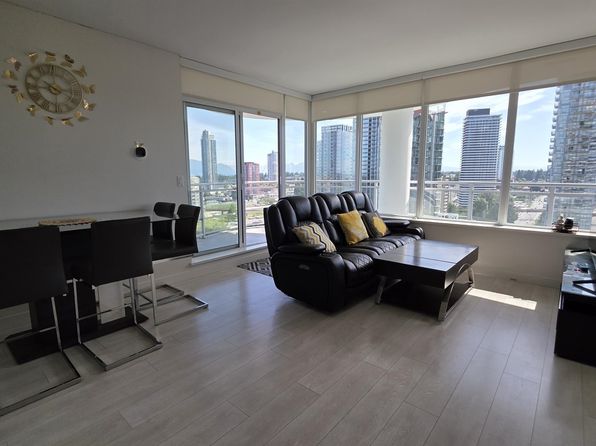 2 bedroom rental in Surrey — photo 5