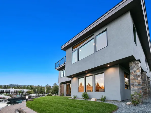 2076 Traverse Ct, South Lake Tahoe, CA 96150