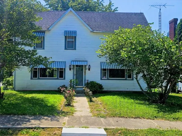 709 E Main St, Lewisville, IN 47352