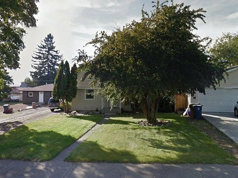 2617 N Altamont St — Photo 16