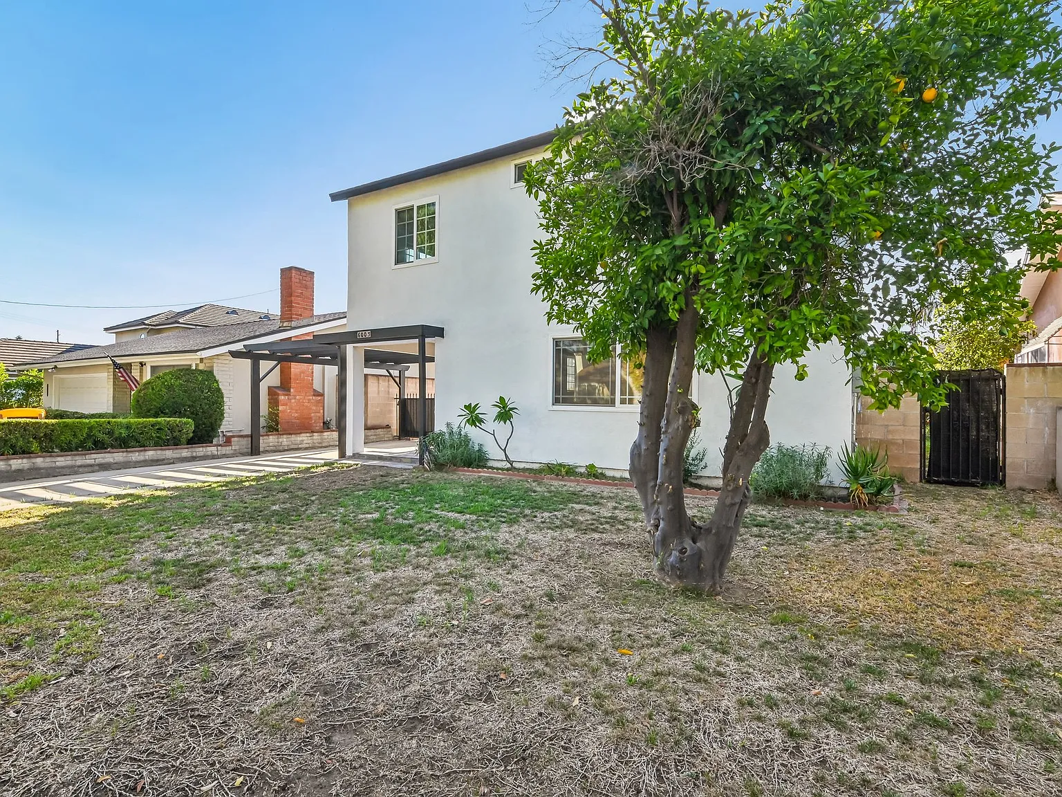 4 bed, 2028 sqft, $4,000 — Photo 2