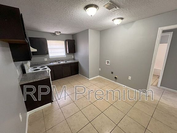 5th image of 5051 Baker Blvd #D