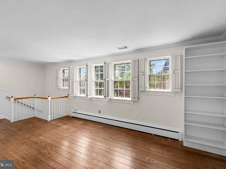 3341 Dent Pl NW — Photo 19
