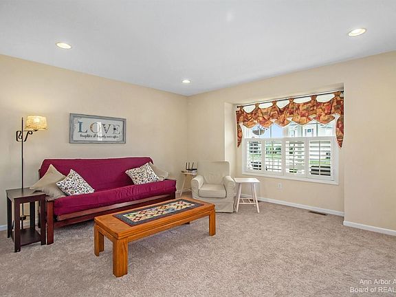 2nd image of 3505 Amber Oaks Dr