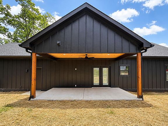 5th image of 190 Reeds Ln