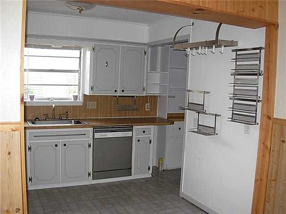 4th image of 1204 Yuhoma Dr