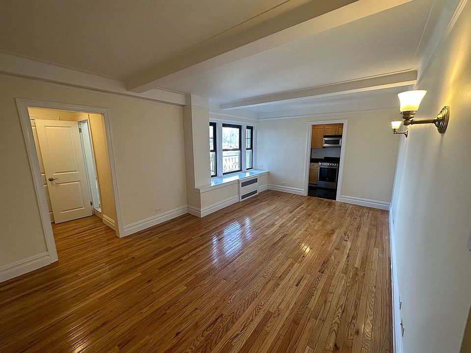 1st image of 95 Christopher St APT 10B
