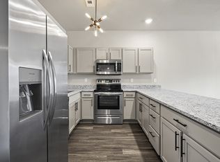 1801 SE J St #2, Bentonville, AR 72712