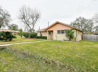 901 Redondo Dr, Houston, TX 77015