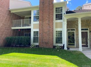 56246 Troon Dr N #195, Utica, MI