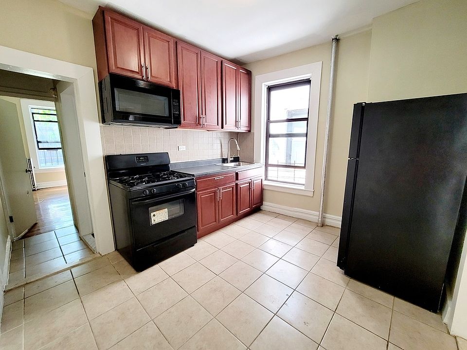 1st image of 558 Parkside Ave APT C7
