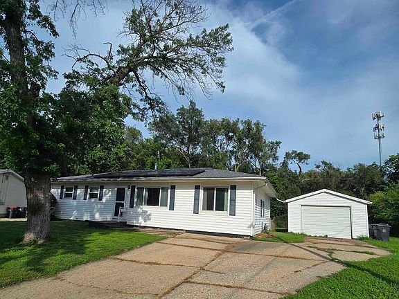 2nd image of 1614 Lamar Dr