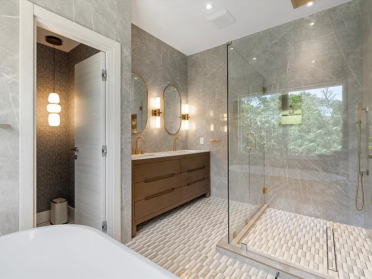 280 Shinnecock Hills Rd — Photo 32