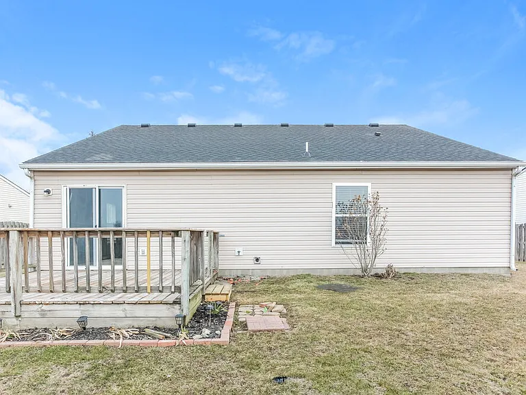1277 Silver Ridge Ln — Photo 15