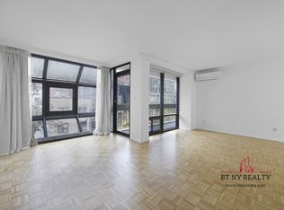 245 E 50th St APT 5B, New York, NY 10022