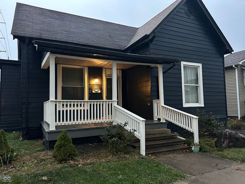 1st image of 227 Van Ave