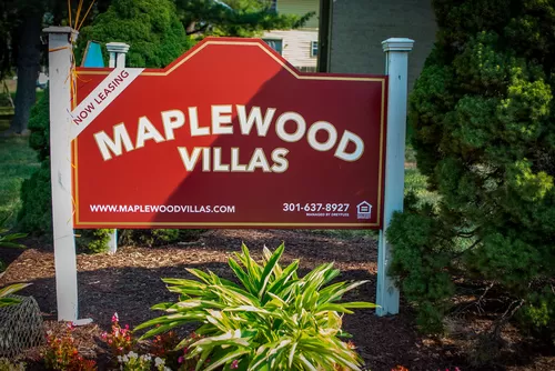Maplewood Villas Apartments Signage 01 - Maplewood Villas