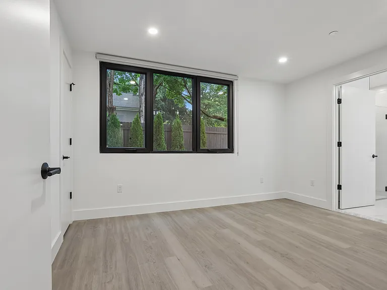 325 Manville Rd #201 — Photo 17