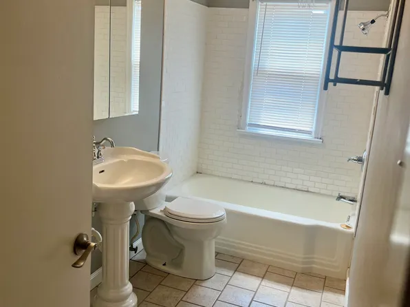 722 Caruthers Ave, Cape Girardeau, MO 63701