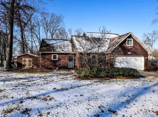5255 N Carylwood Dr, Columbia City, IN 46725