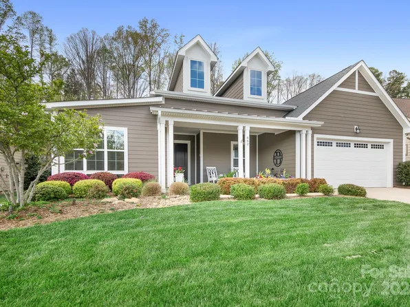 662 Tallulah Falls Dr, Denver, NC 28037
