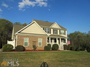 335 Annslee Cir, Loganville, GA 30052