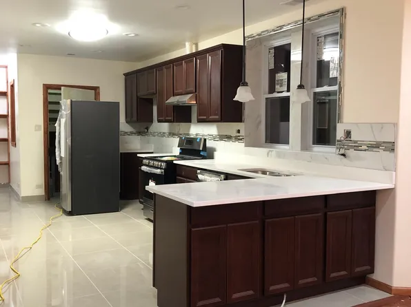 6140 N Mozart St APT 3, Chicago, IL 60659