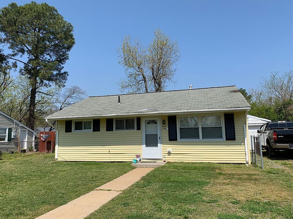 2nd image of 1905 Somerville Dr