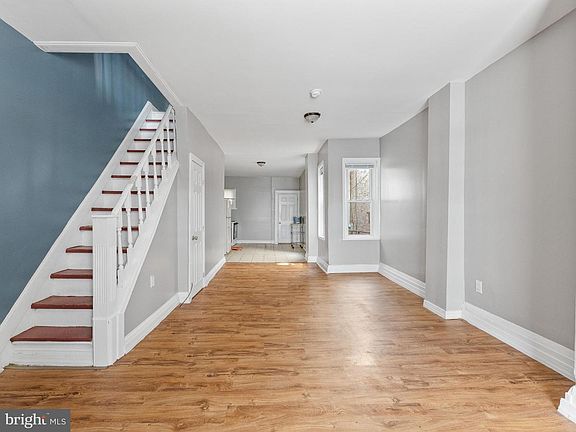 5th image of 106 N Yewdall St #92