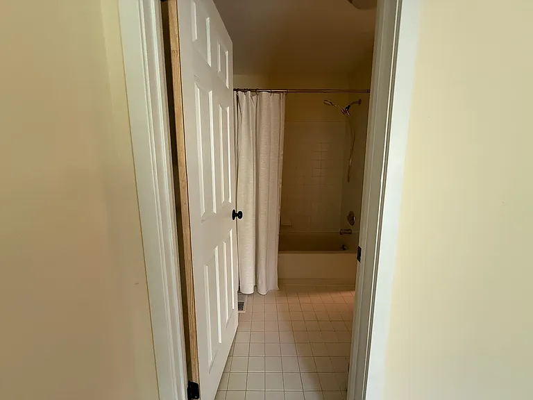 107 Cheswold Ct #107 — Photo 30