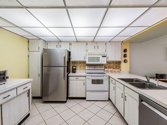 2nd image of 14130 Rosemary Ln APT 6201
