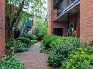 15 Hawley St APT 302, Northampton, MA 01060