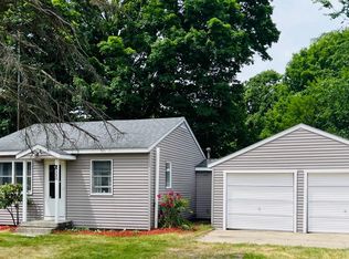 230 Grove Ave, Hesperia, MI 49421