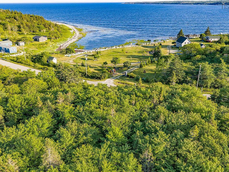 1st image of Sandy Point Rd